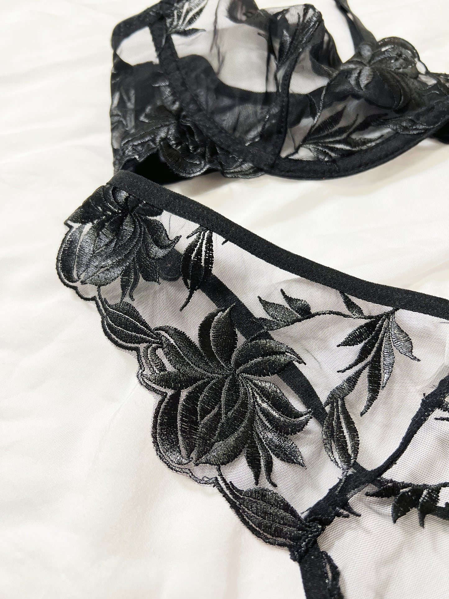 Medusa Sexy Mesh Embroidered Flower Lingerie Set Black