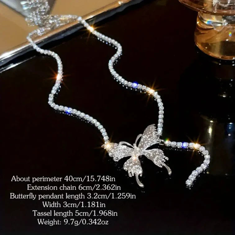 Bella's Fantasy Elegant Rhinestone Butterfly Necklace Trendy Silvery Classic Collarbone Chain